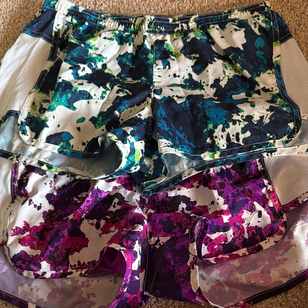 Old Navy Women's Multicolor Athletic Shorts